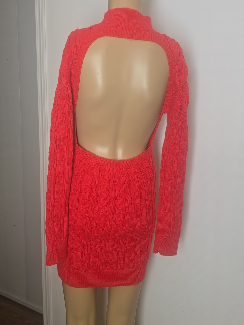 Open-Back Cable Knit Mini Dress in Red - XS Stretchy